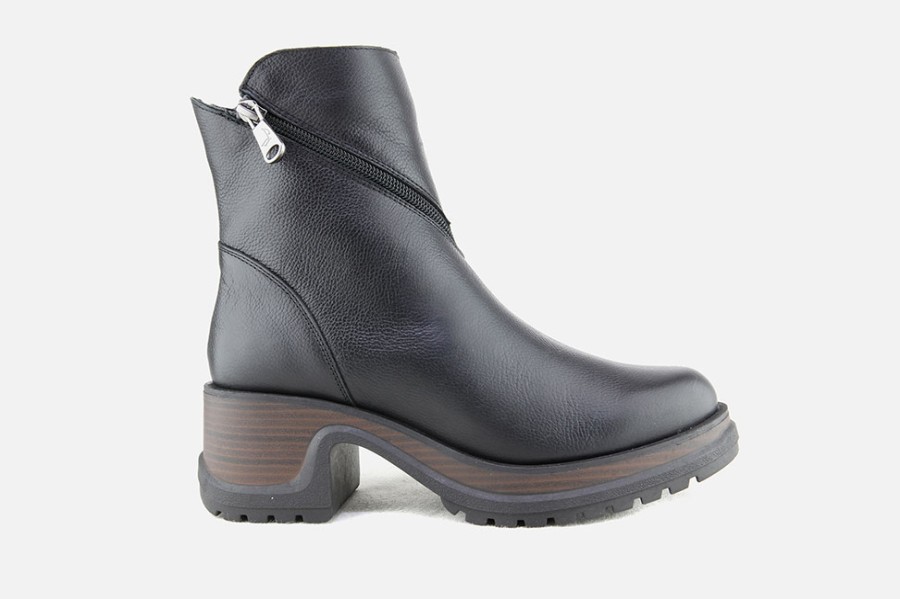 Women Paula Urban | Paula Urban - Montfort Noir Ankle Boots On Labotte