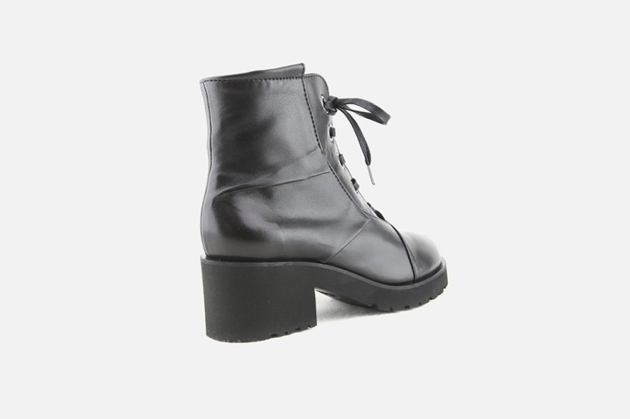 Women Thierry Rabotin | Thierry Rabotin - Thames Black Lace-Up Boots On Labotte