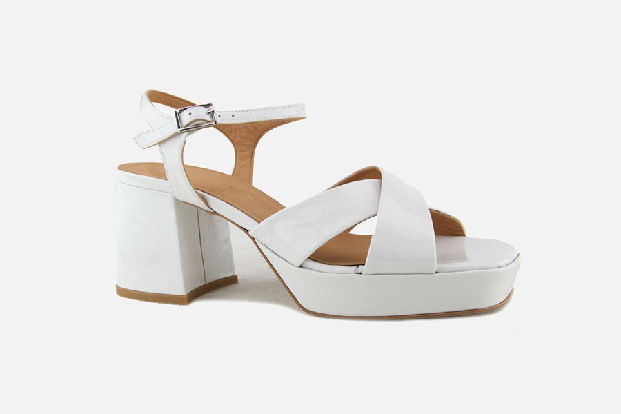 Women Elvio Zanon | Elvio Zanon - Wallys Lack White Sandals On Labotte