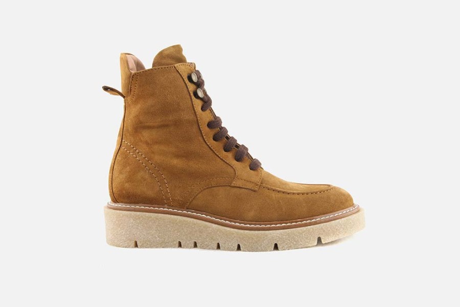Women Weekend | Weekend - Welcome Caramel Lace-Up Boots On Labotte